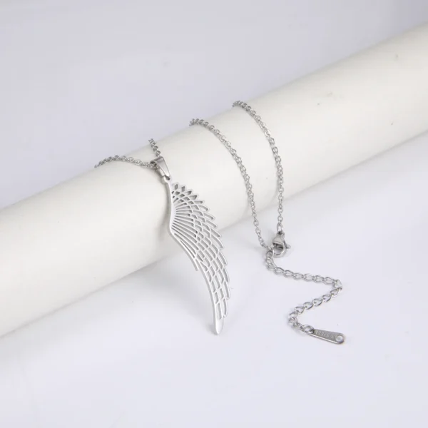 2025 Seraph ange aile pendentif collier pour femmes en… – Éclat… – Image 4
