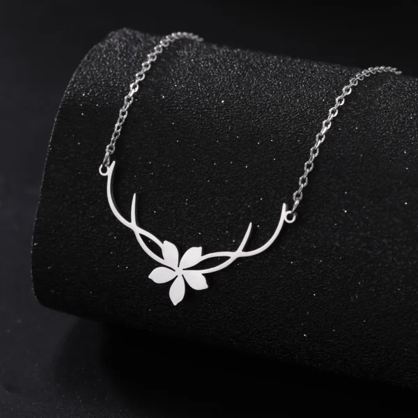 Collier Pendentif Fleur Romantique pour Femme, Acier… – Rune de… – Image 19