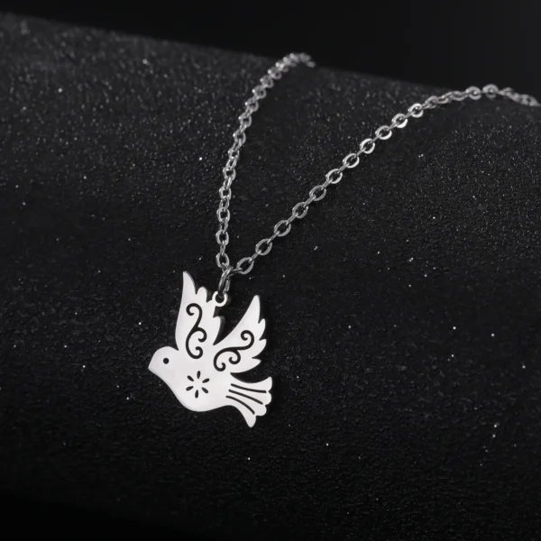 Collier pendentif pigeon colombe de la paix en acier… – Rune de… – Image 2