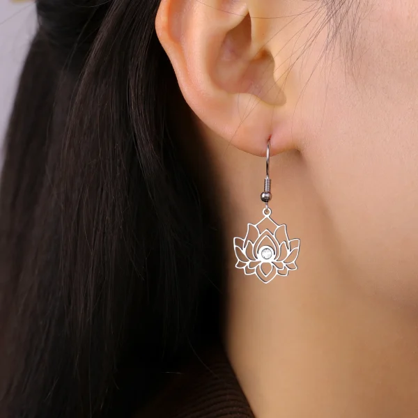 fleur de Lotus clair Zircon boucles d'oreilles en acier… –… – Image 4