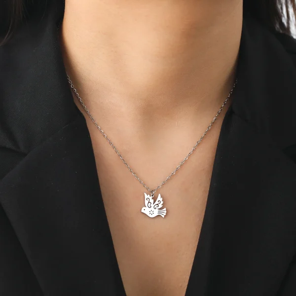 Collier pendentif pigeon colombe de la paix en acier… – Rune de… – Image 4